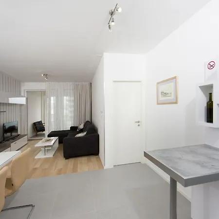 Ema شقة سبليت